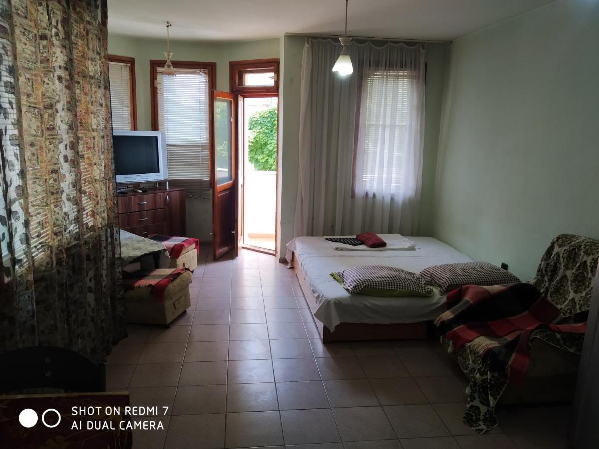 Apartment Center Varna ภายนอก รูปภาพ